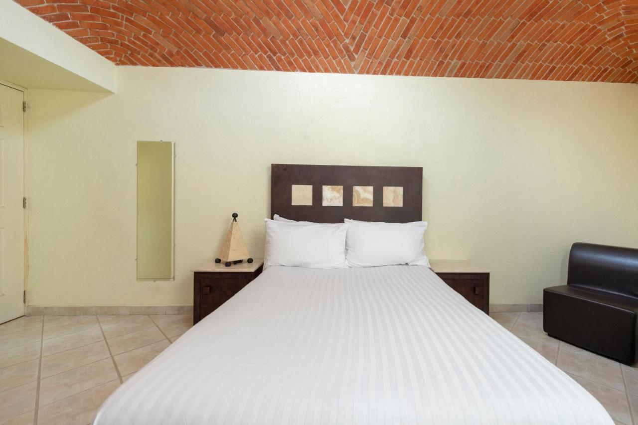 Capital O Cava Piedra Hotel Tequisquiapan Bagian luar foto